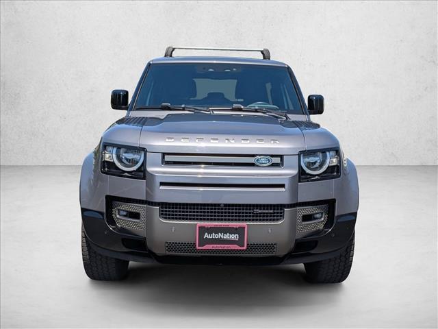 Land Rover Defender 2022