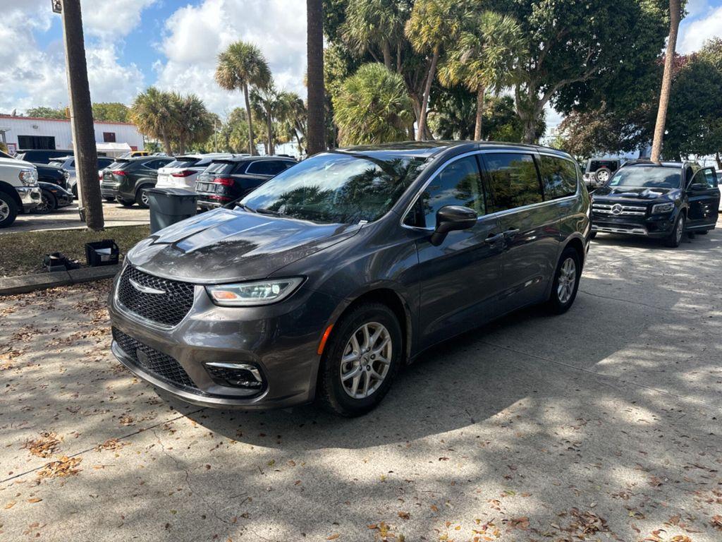 Chrysler Pacifica 2023