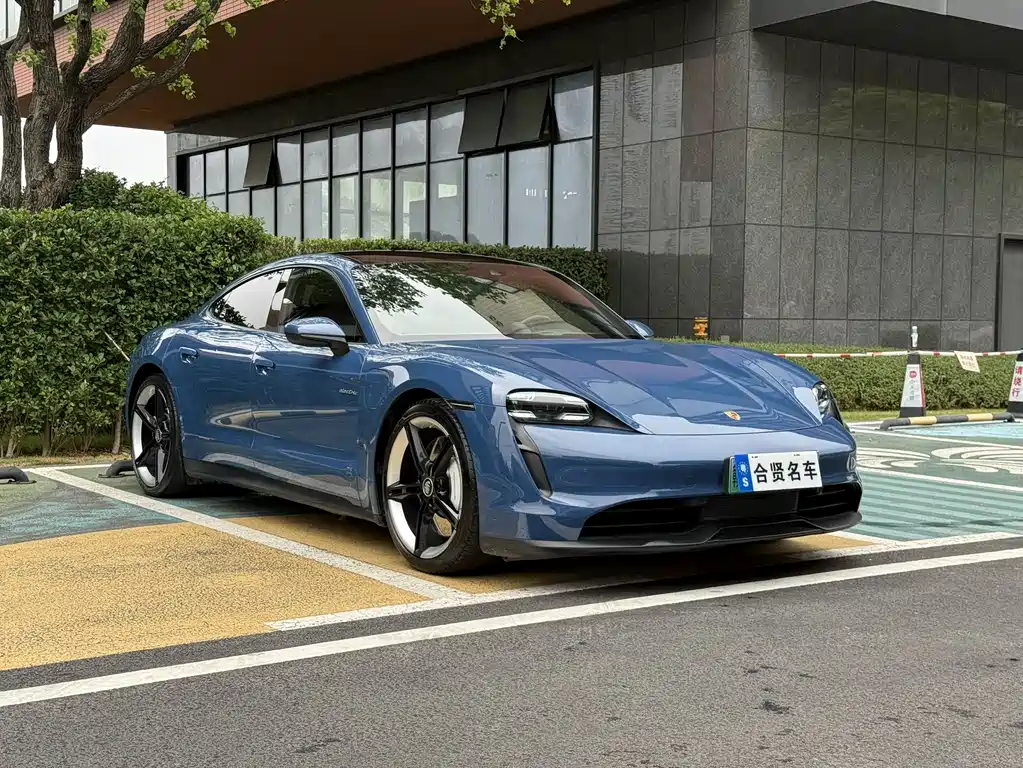 Porsche Taycan 2021