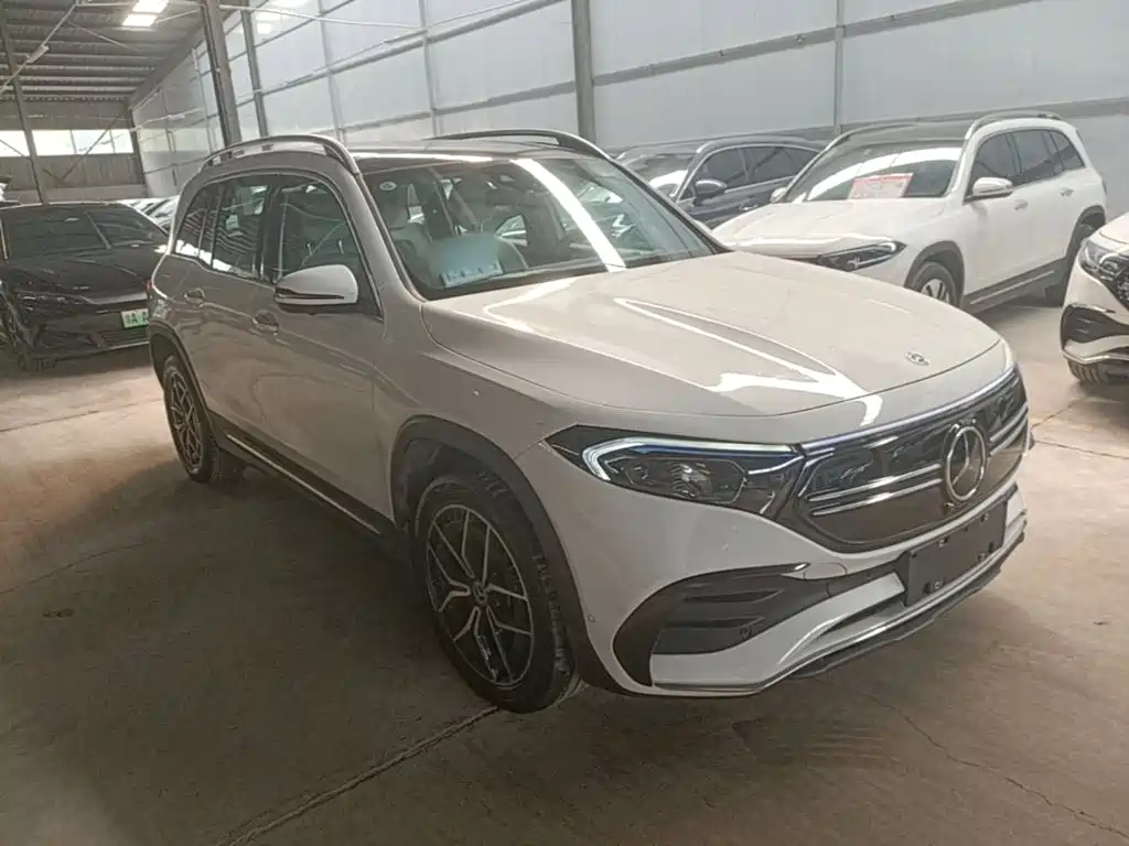 Mercedes-Benz EQB 2024