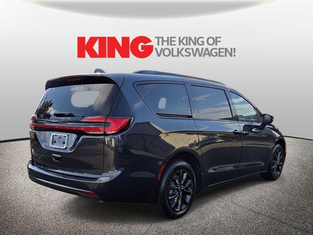Chrysler Pacifica 2021