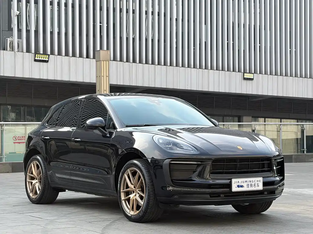 Porsche Macan 2024