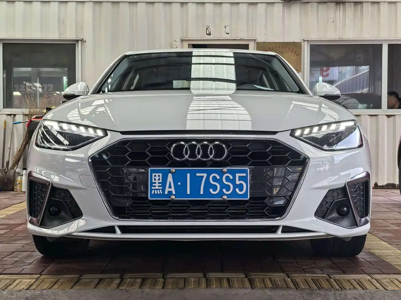 Audi A4 2023