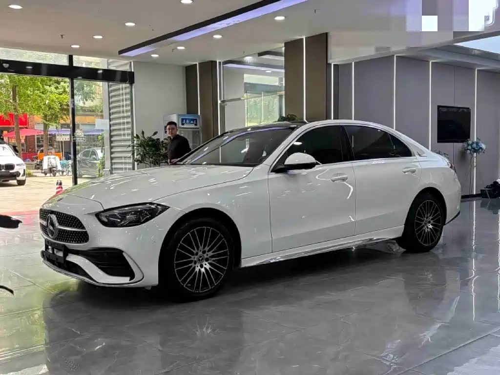 Mercedes-Benz C-Класс 2023