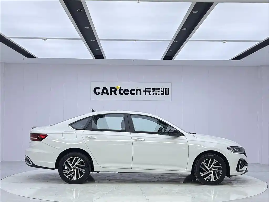 Volkswagen Lavida 2024