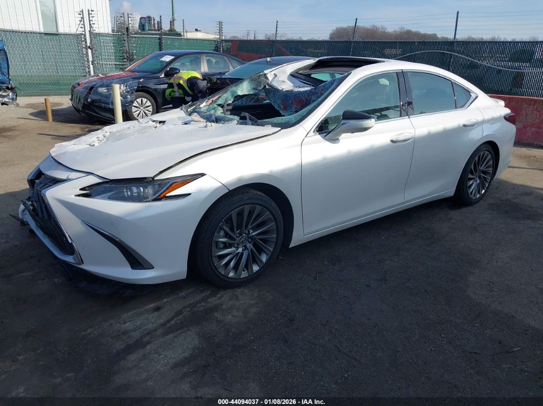 Lexus ES 2024