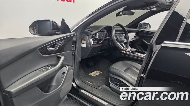 Audi Q8 2022