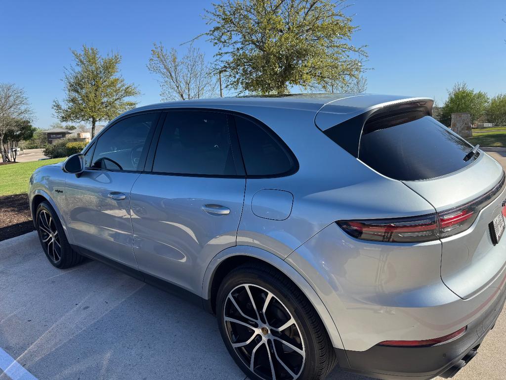 Porsche Cayenne 2022