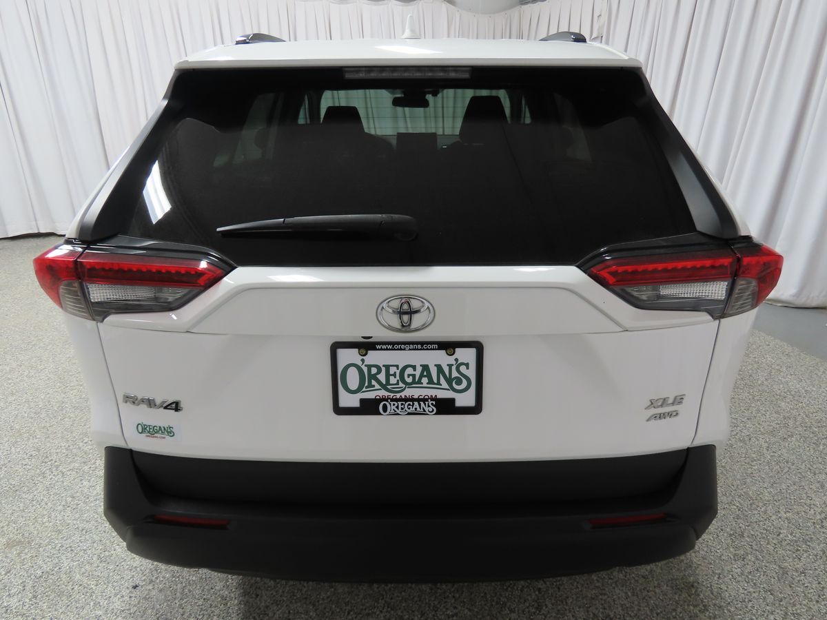 Toyota RAV4 2021