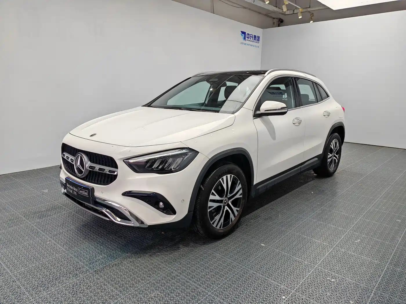 Mercedes-Benz GLA 2025