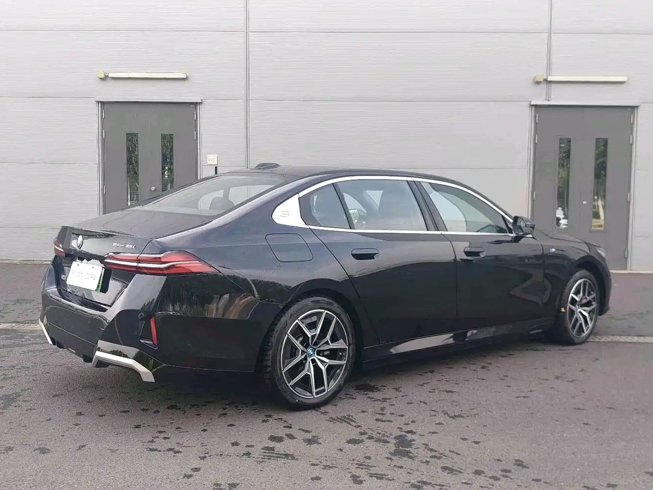 BMW i5 2025