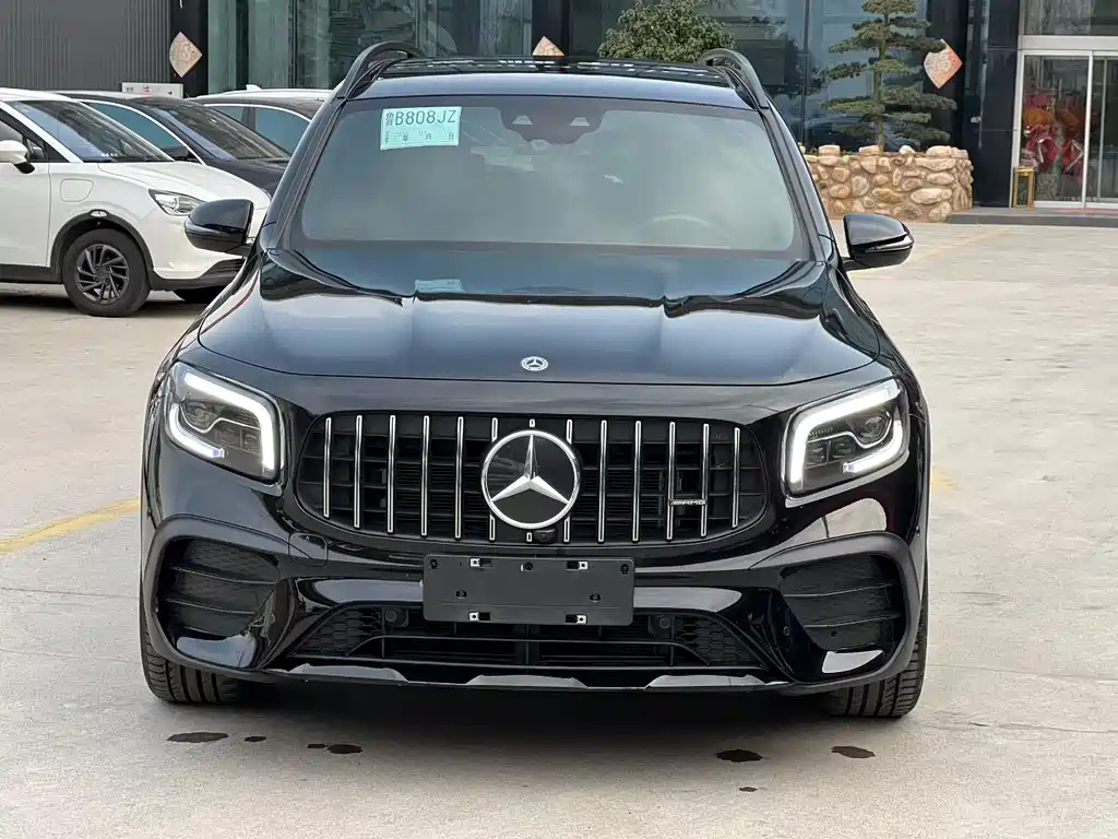 Mercedes-Benz GLB AMG 2024