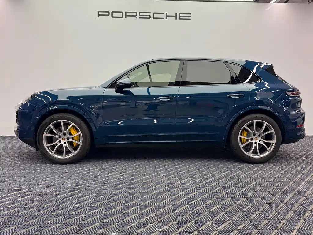 Porsche Cayenne 2024