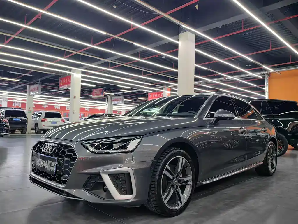 Audi A4 2021