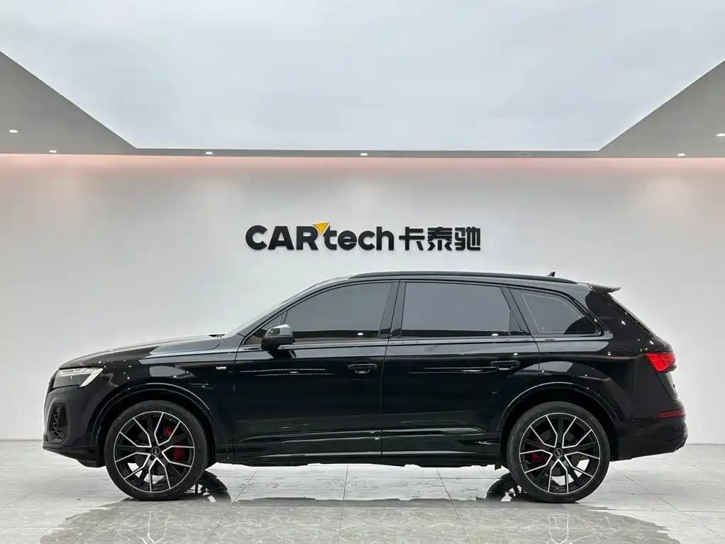 Audi Q7 2025