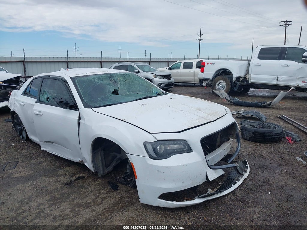 Chrysler 300 2023