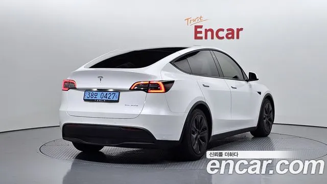 Tesla Model Y 2021