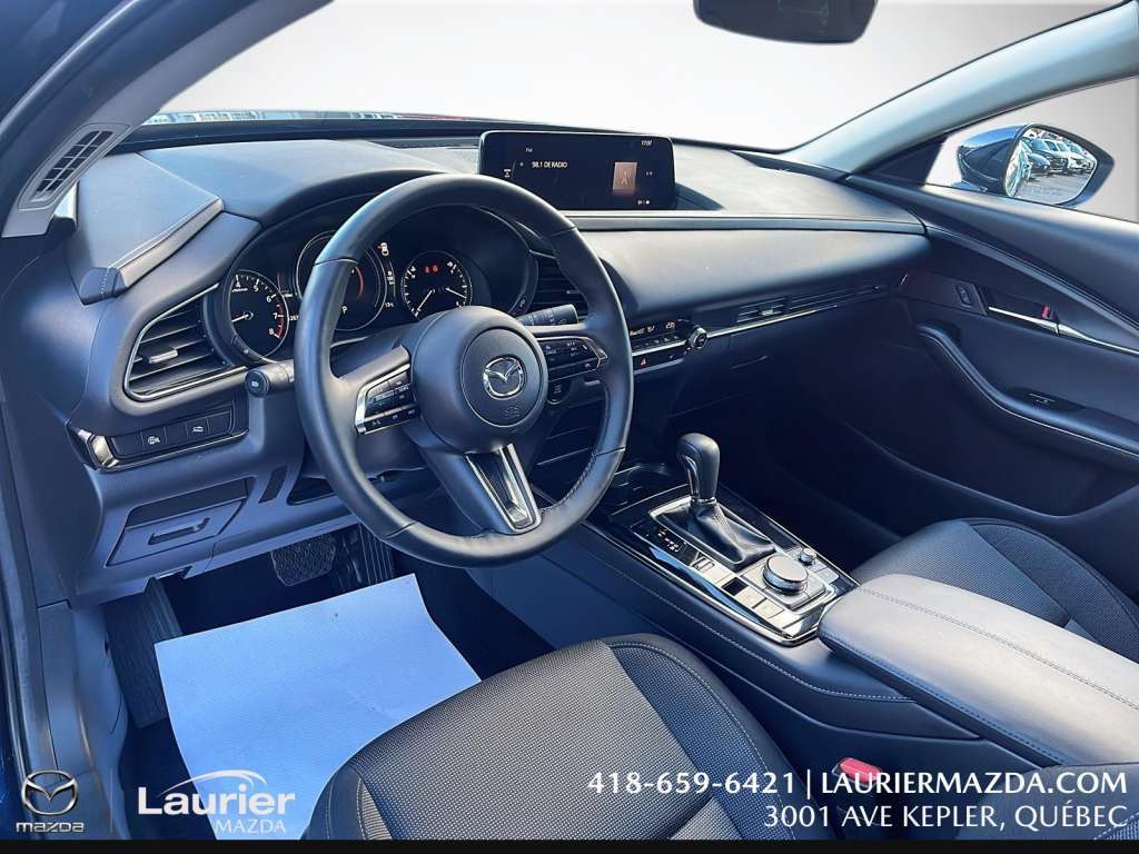 Mazda CX-30 2025