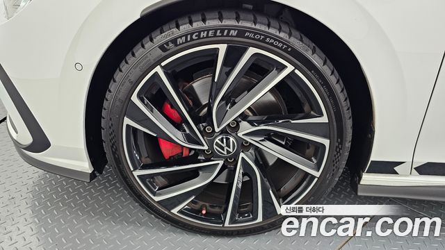 Volkswagen Golf 2023