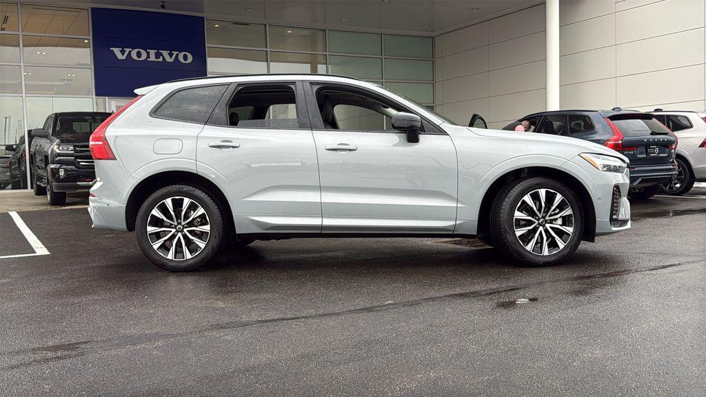 Volvo XC60 2025