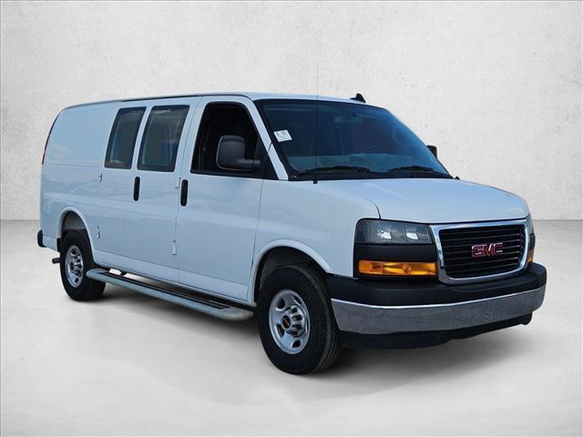 GMC Savana 2025