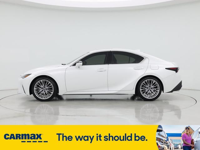 Lexus IS 300 2024
