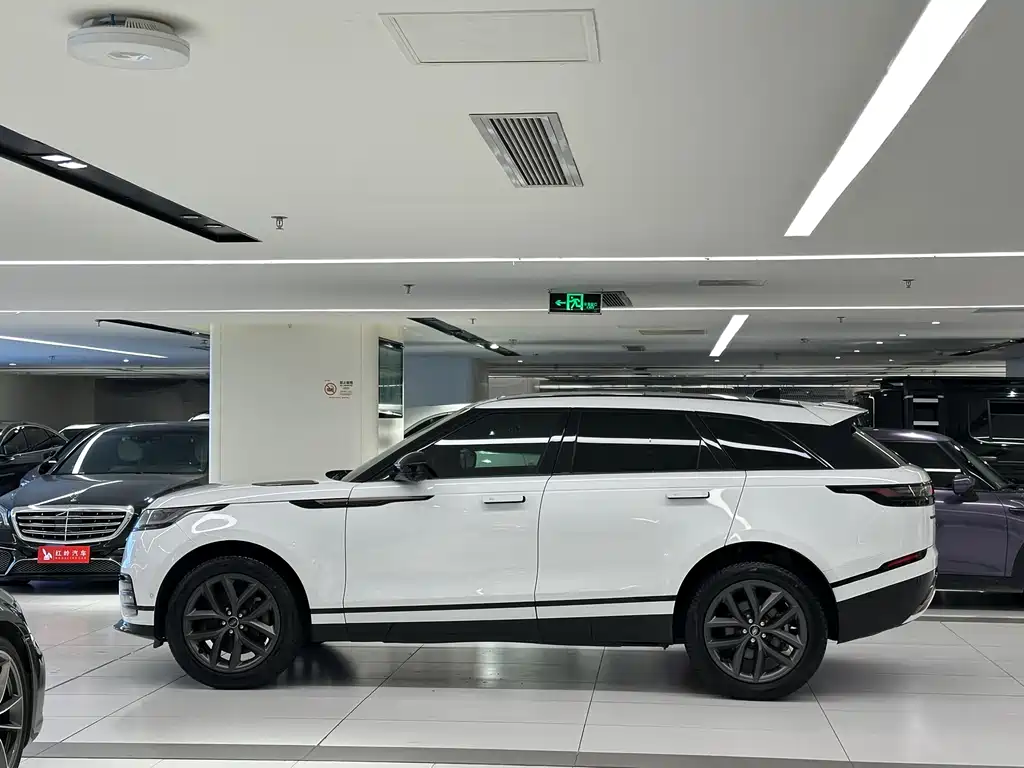 Land Rover Range Rover Velar 2024