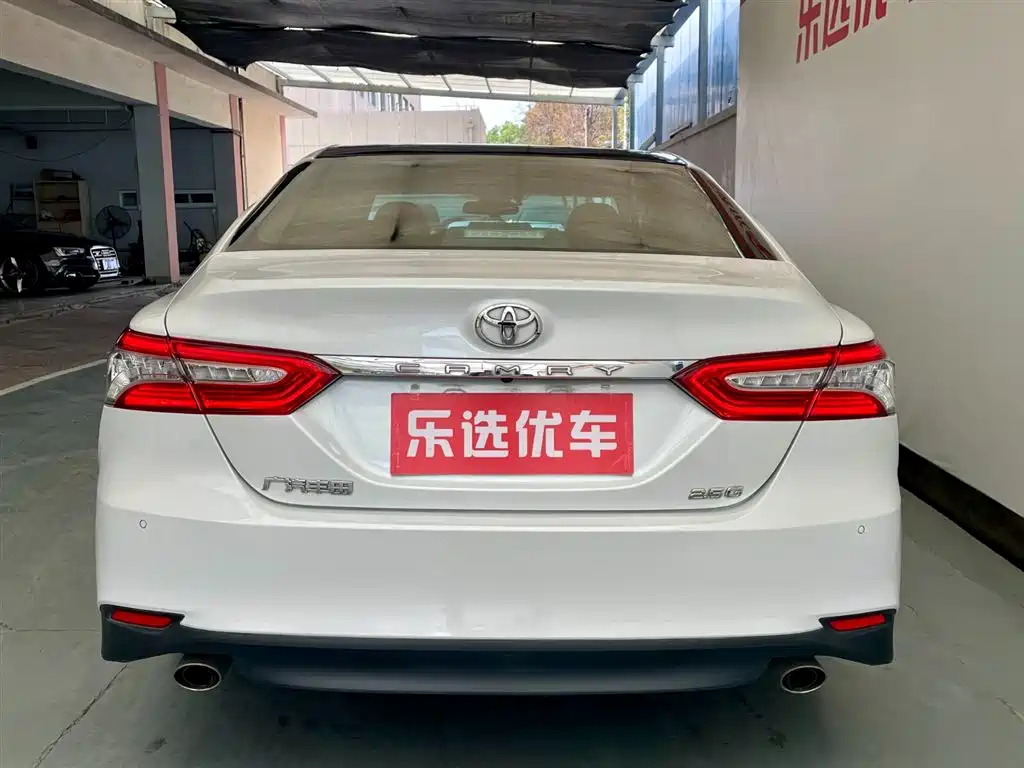 Toyota Camry 2021