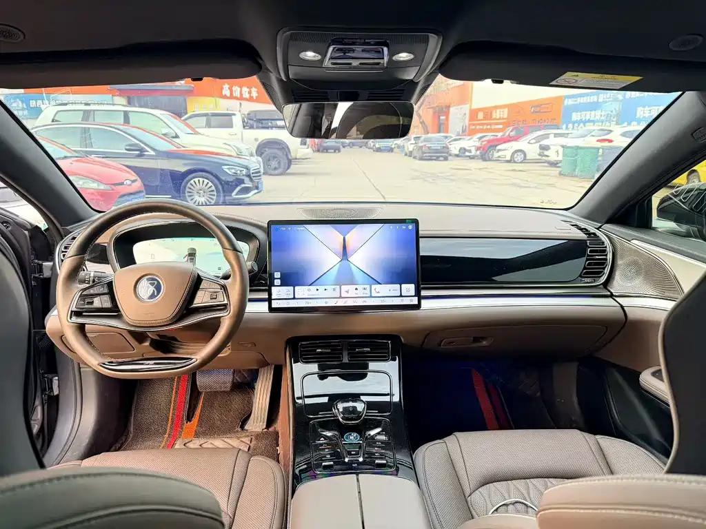 BYD Han 2024