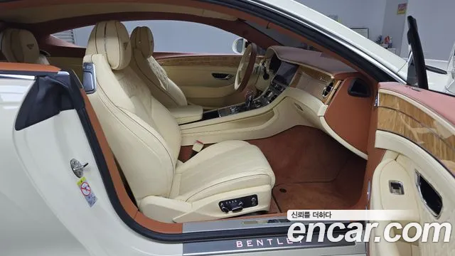 Bentley Continental 2022