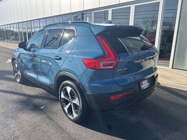 Volvo XC40 2025