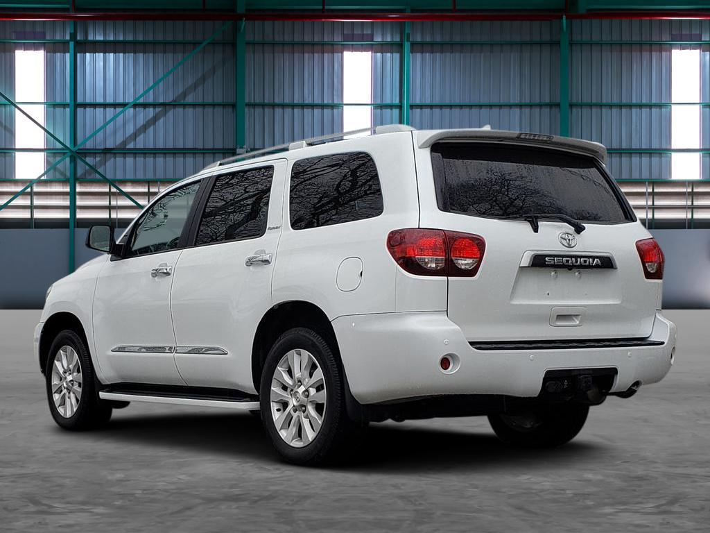 Toyota Sequoia 2022