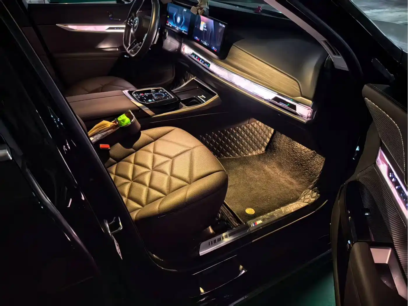 BMW 7 серии 2024