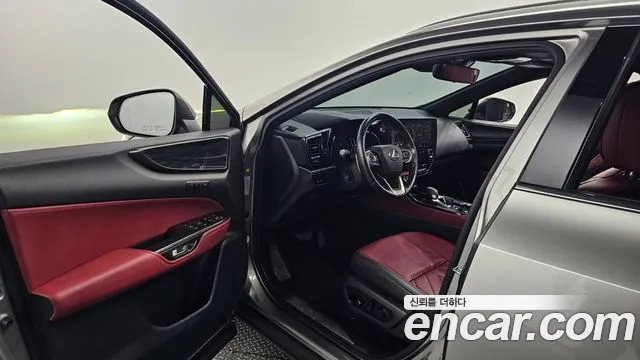 Lexus NX 2022