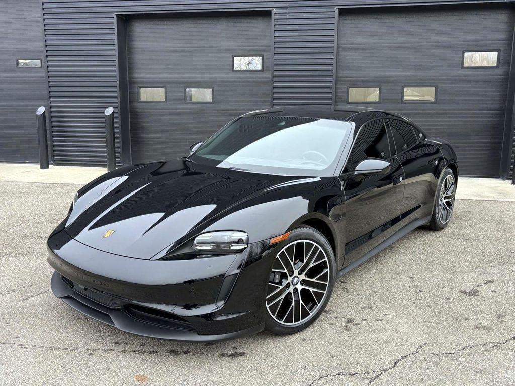 Porsche Taycan 2022
