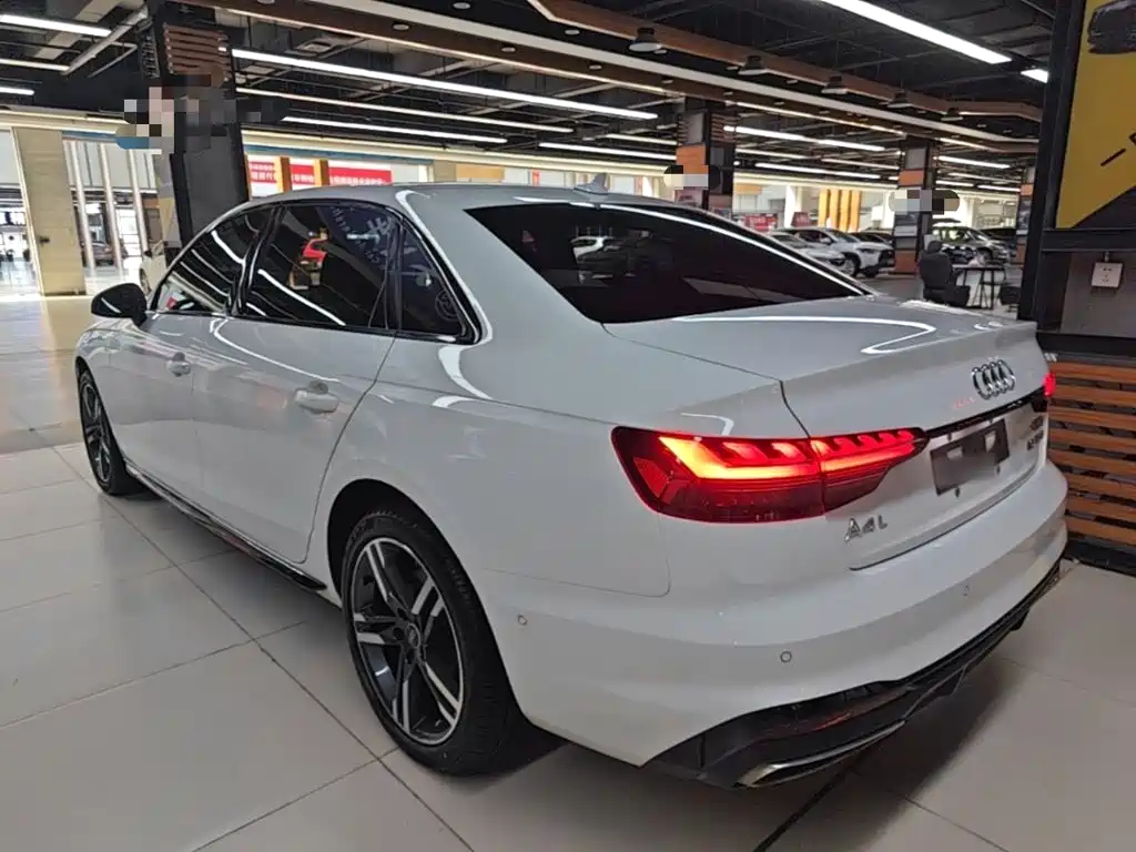 Audi A4 2022