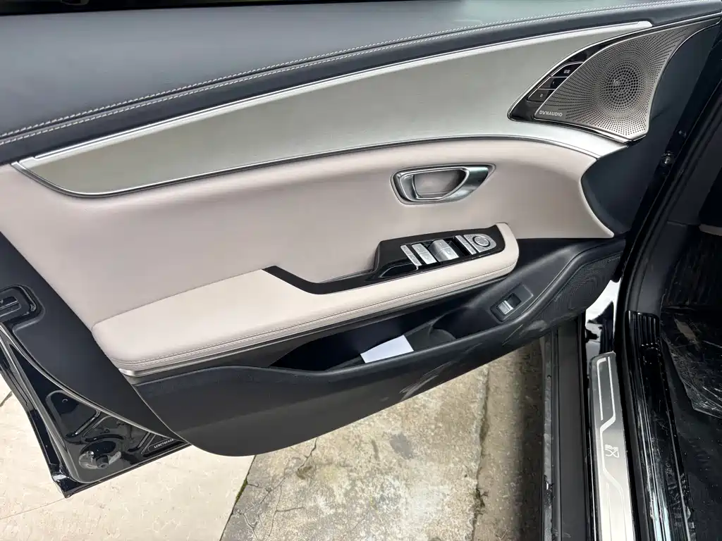 BYD Han 2025