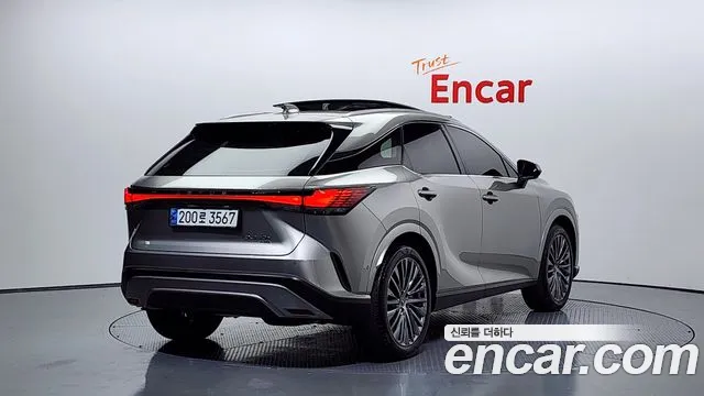 Lexus RX 2023