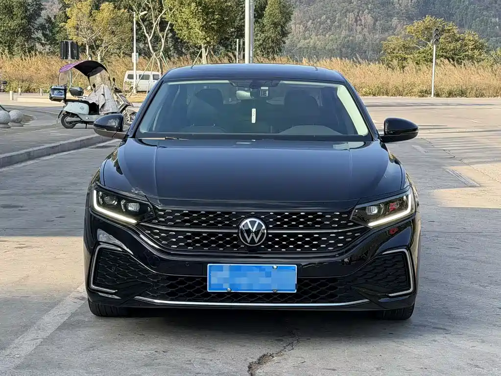 Volkswagen Passat 2022