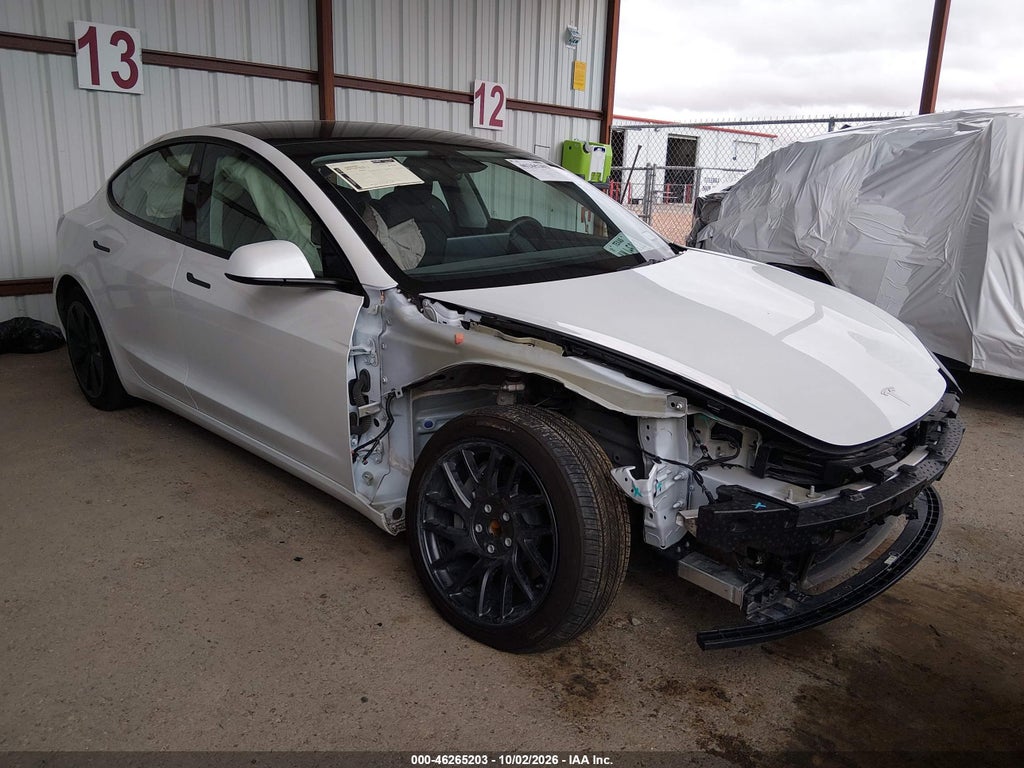Tesla Model 3 2025