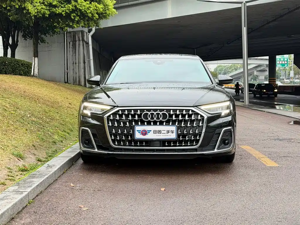 Audi A8 2023