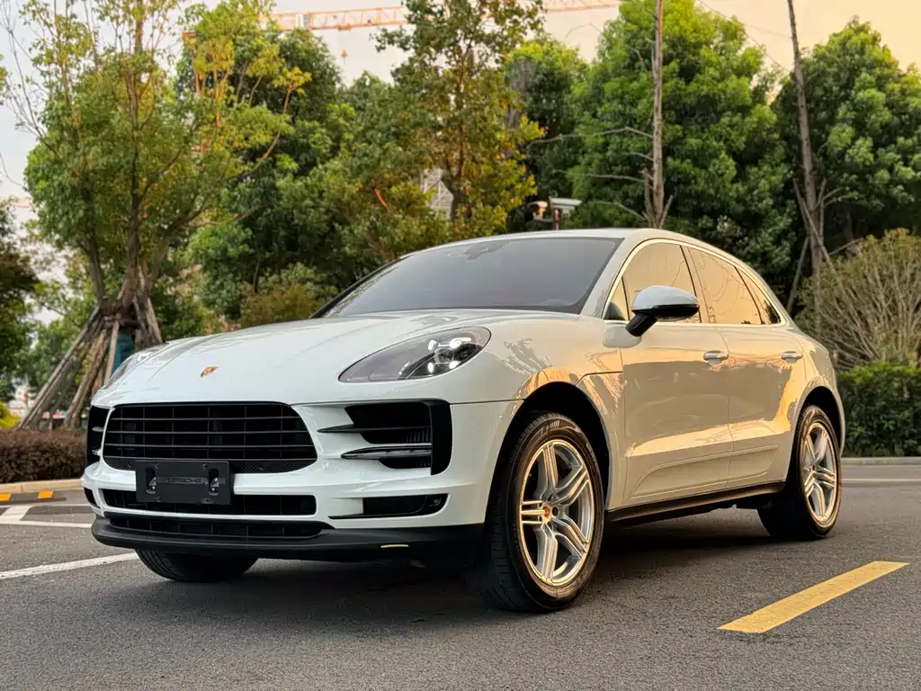 Porsche Macan 2021