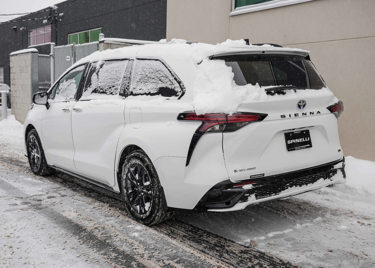 Toyota Sienna 2025