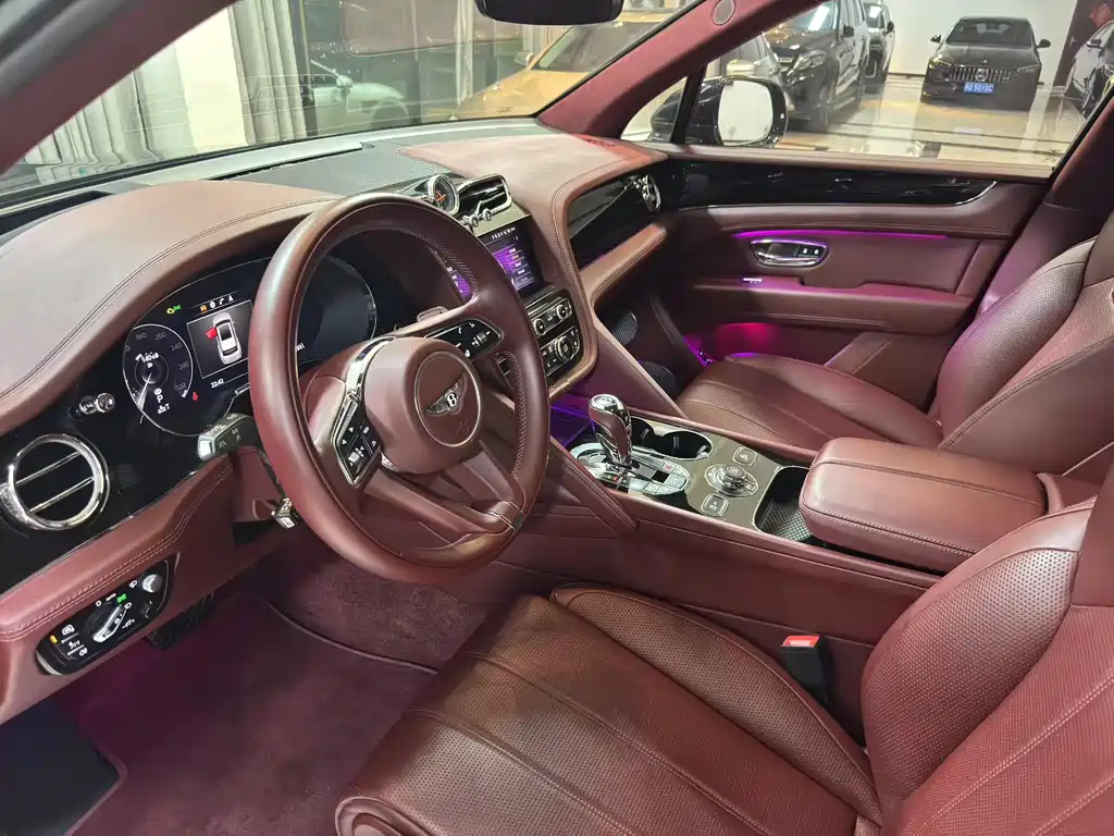 Bentley Bentayga 2022