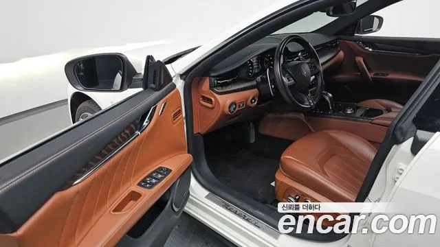 Maserati Quattroporte 2021