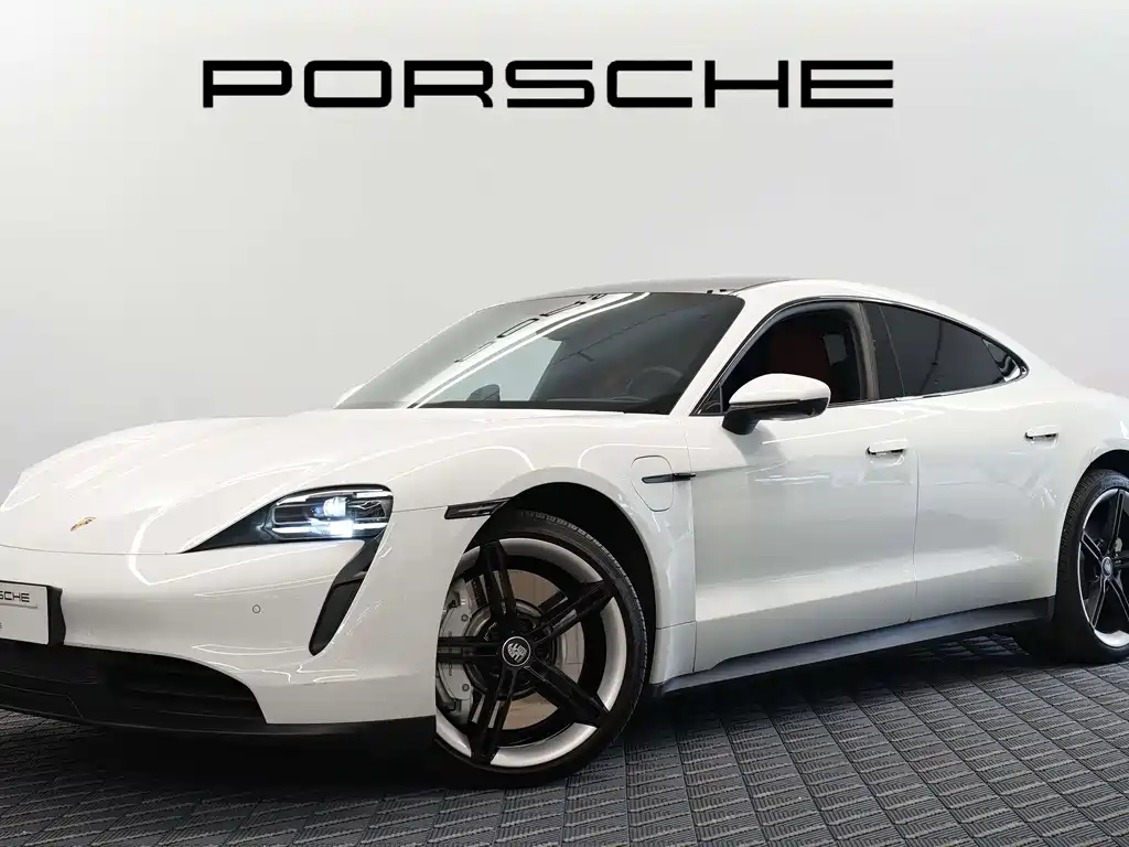 Porsche Taycan 2022