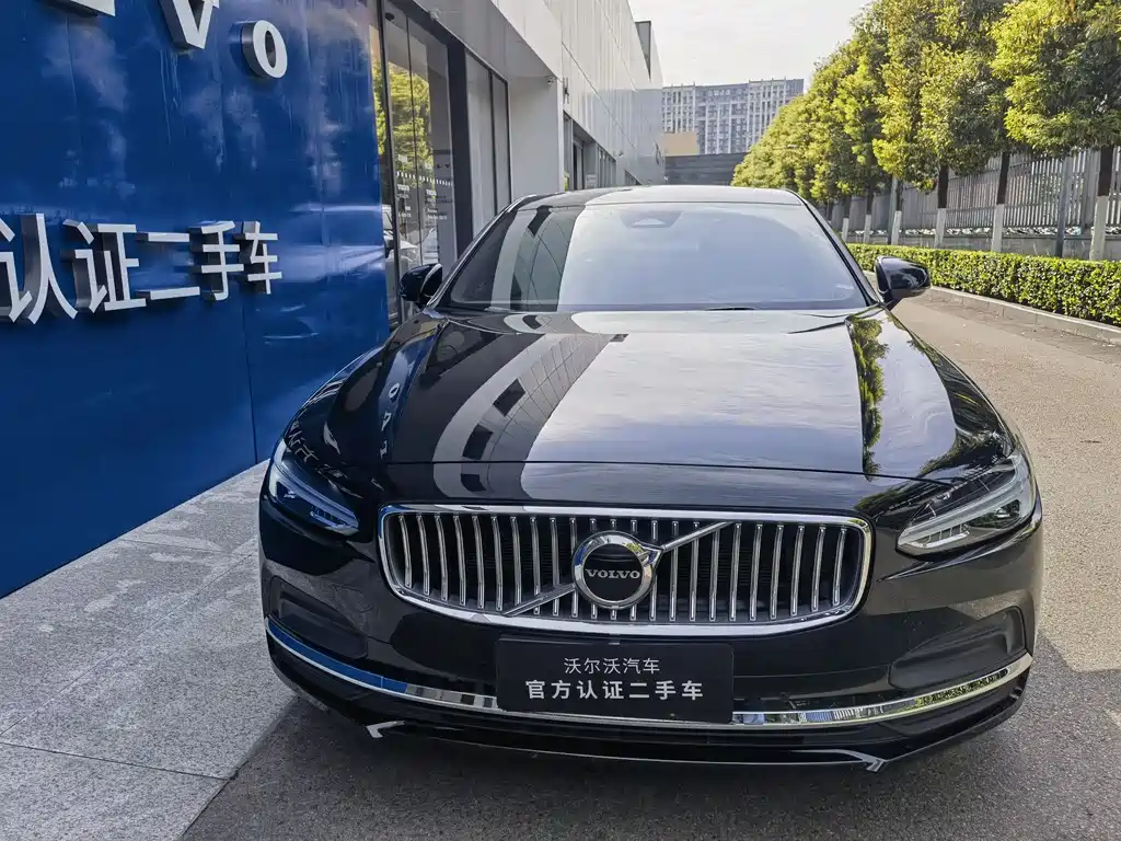 Volvo S90 2024