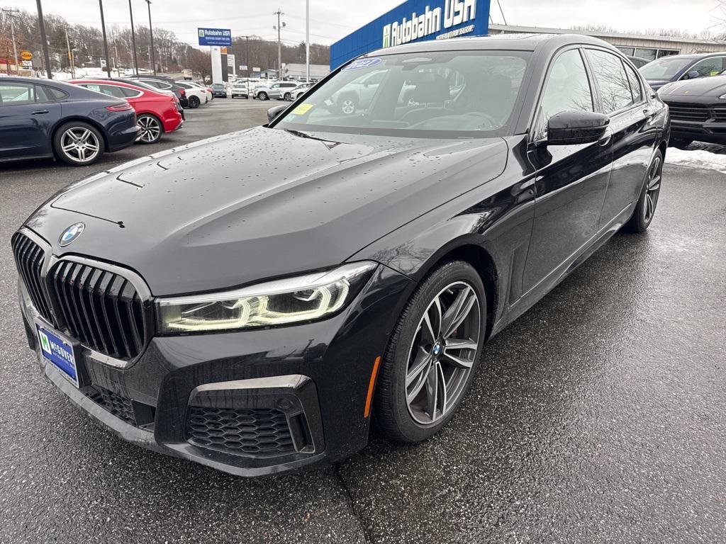 BMW 750 2021