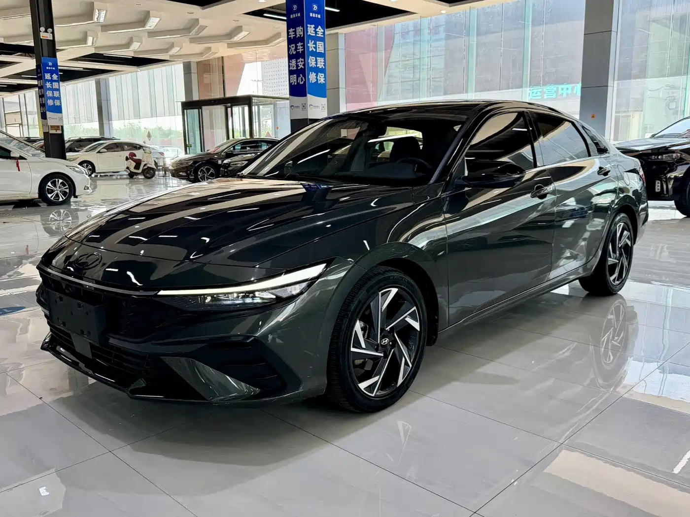 Hyundai Elantra 2023