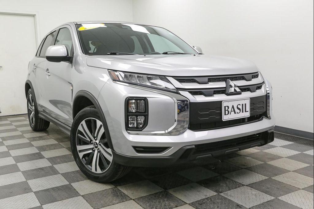 Mitsubishi Outlander Sport 2024